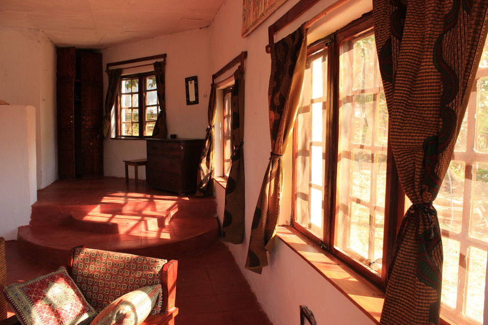 Njaya Lodge Nkhata Bay Exterior photo