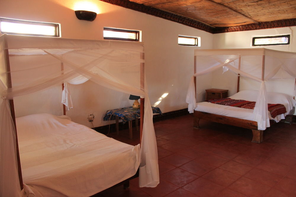 Njaya Lodge Nkhata Bay Exterior photo