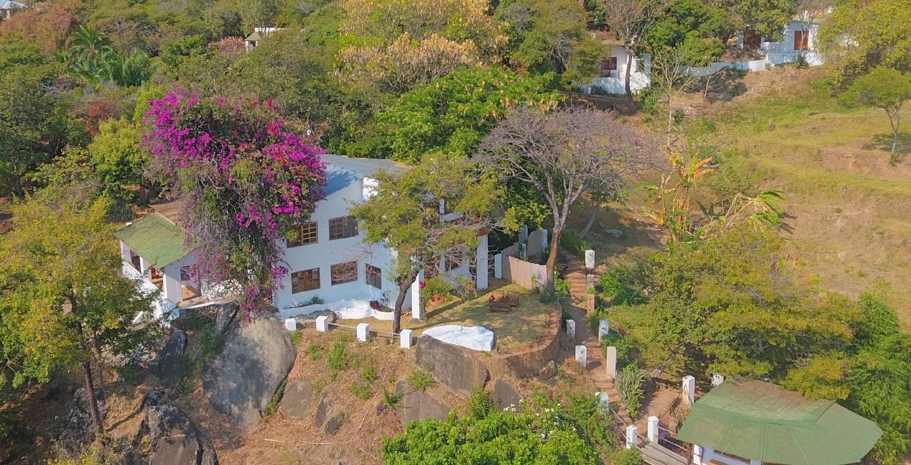 Njaya Lodge Nkhata Bay Exterior photo