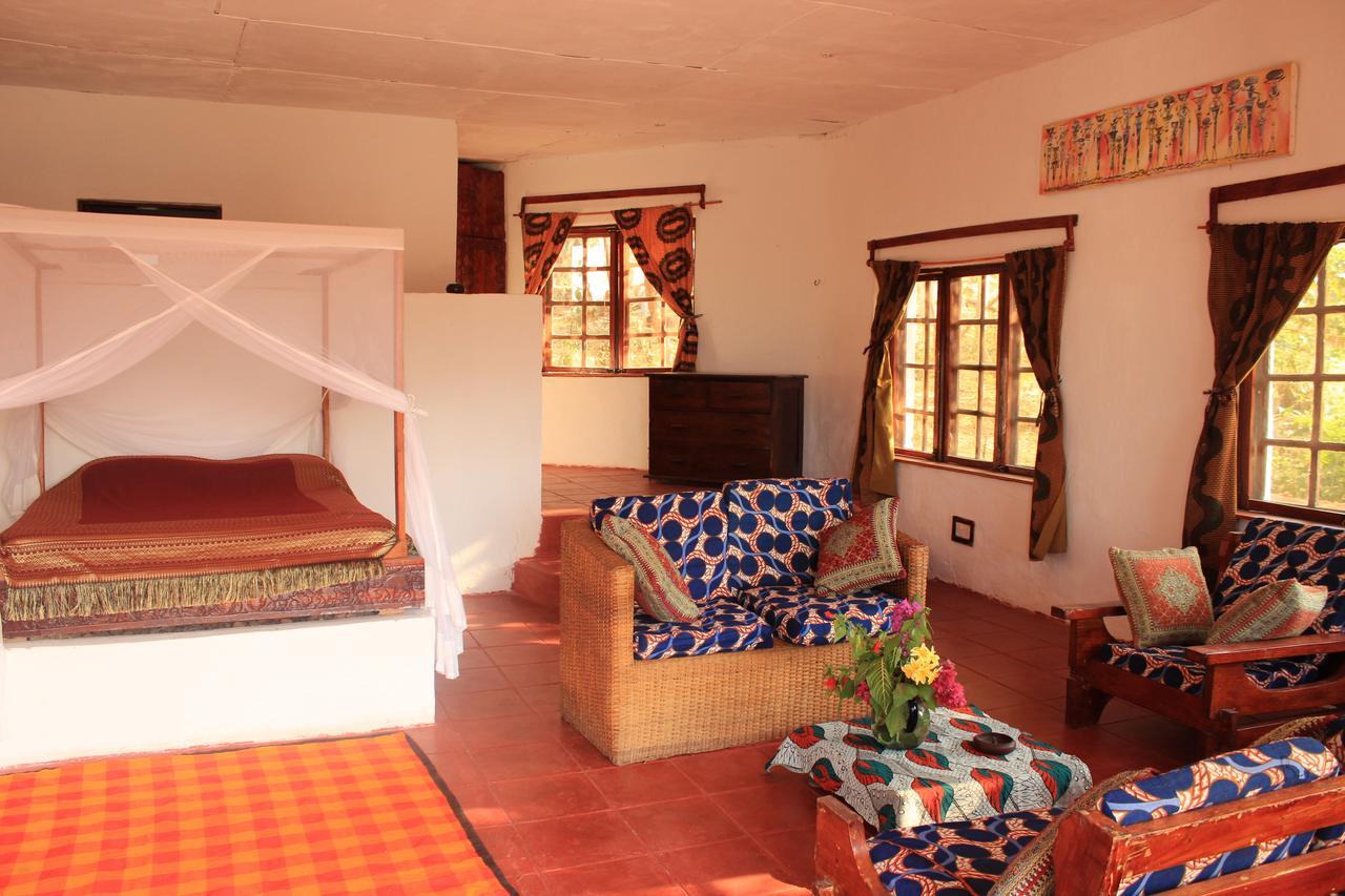 Njaya Lodge Nkhata Bay Exterior photo